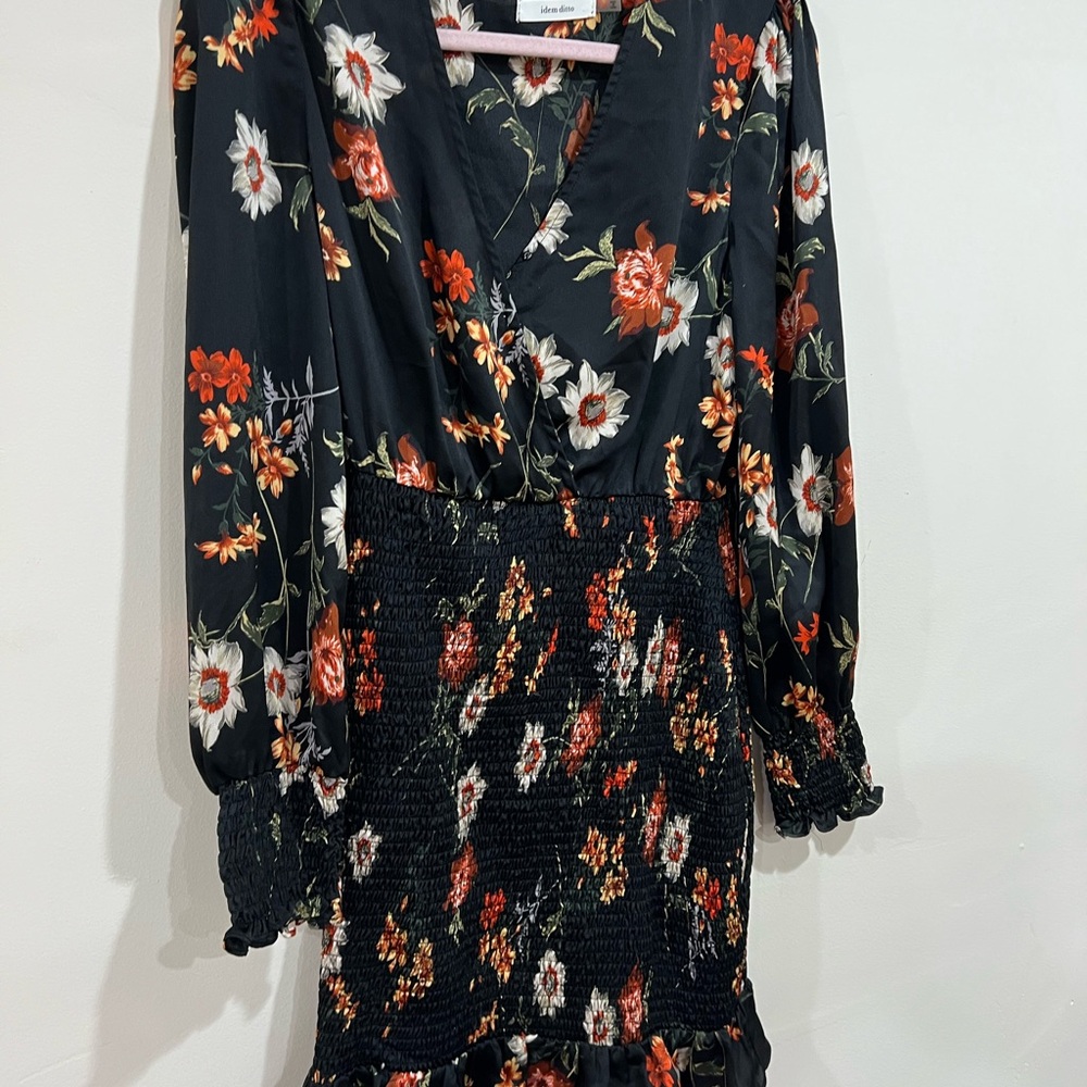 Floral Long Sleeve, short black dress with floral designer,  – Size M - Picture 4 of 11